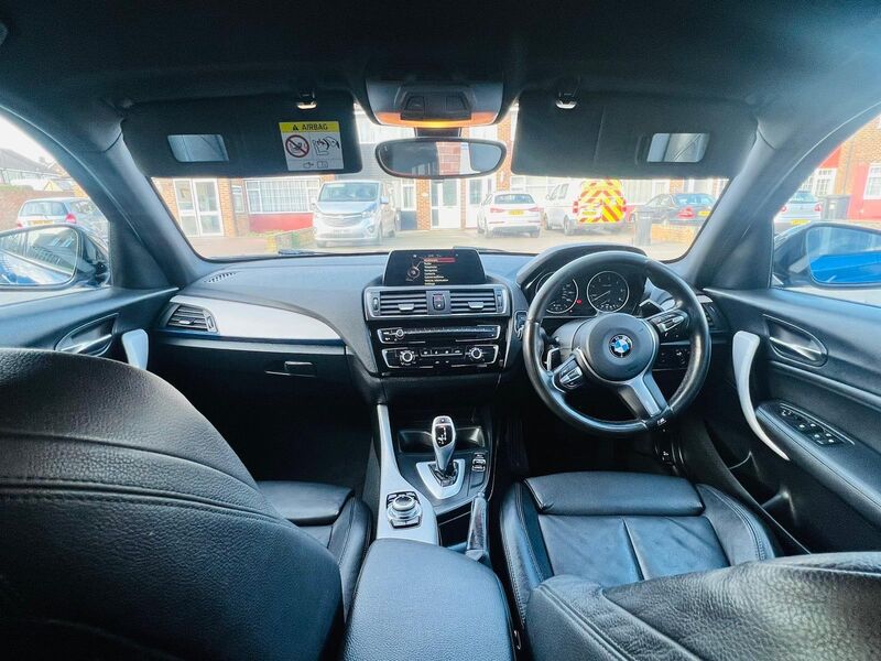 BMW 1 SERIES