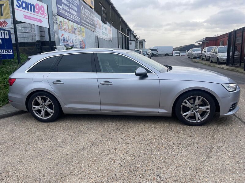 AUDI A4 AVANT