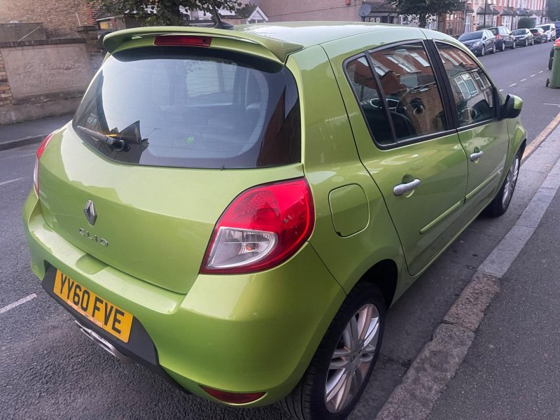 RENAULT CLIO